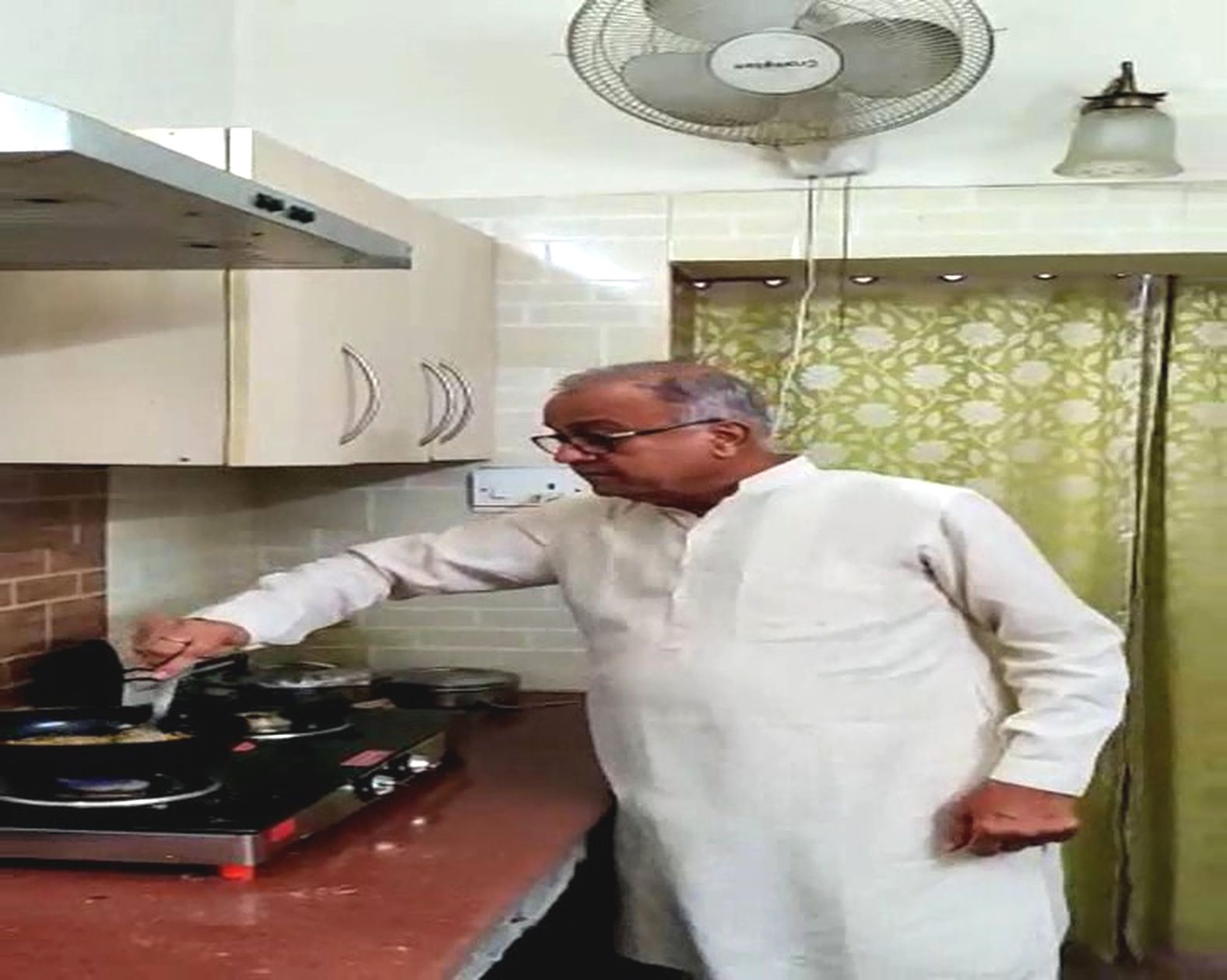 One month salary deposited in MP and Napsagar MLA Relief Fund, Burhanpur MLA will take two crore rupees from his fund