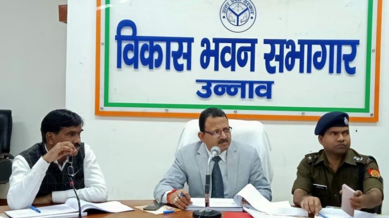 कोविड-19 - खंड विकास अधिकारी कार्यालय में कंट्रोल रूम ग्रामीण क्षेत्रों की शिकायतें उनकी दूर