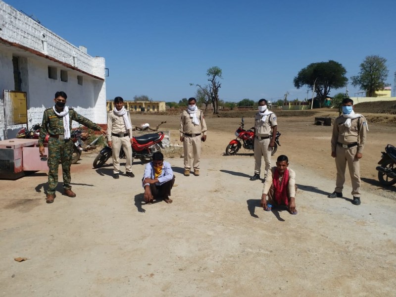 राड़ेप में बिना काम घूमते मिले चार लोगो पर मामला दर्ज