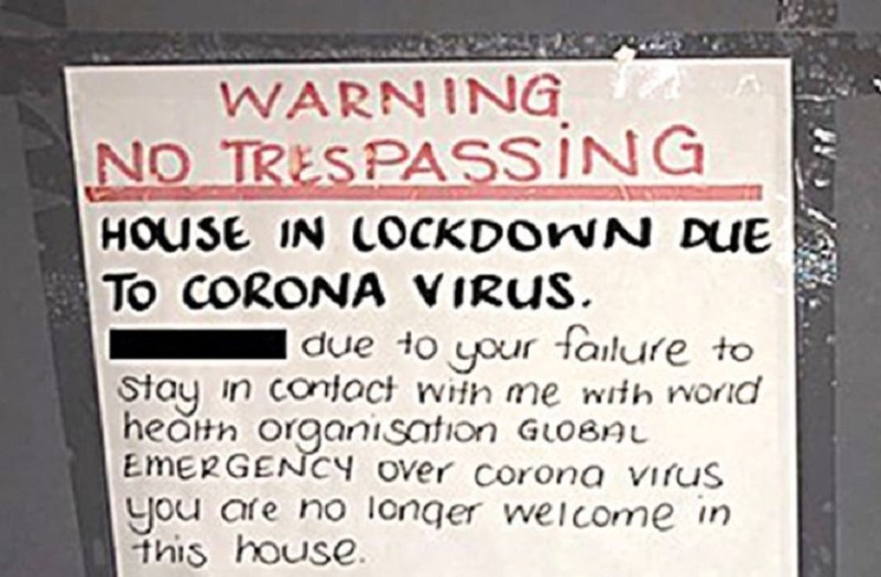 यह है सरकारी नोटिस - इस घर में कोई नहीं आएं, यहां बाहरी व्यक्ति है