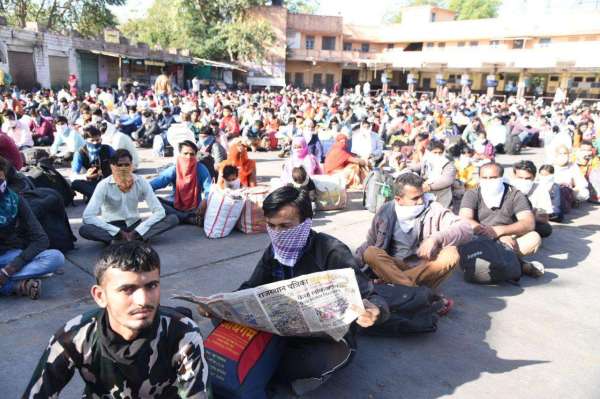 coronavirus : passengers at jodhpur bus stand