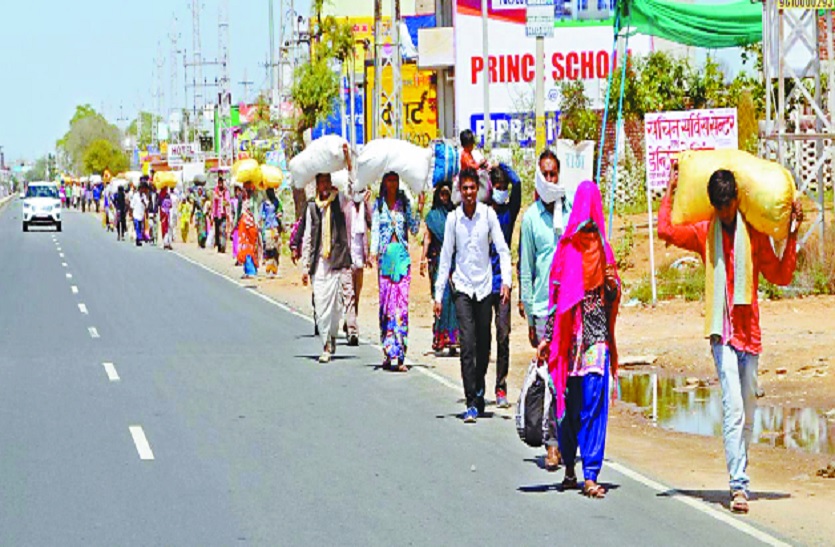  One lakh laborers forced to return home due to loss of employment