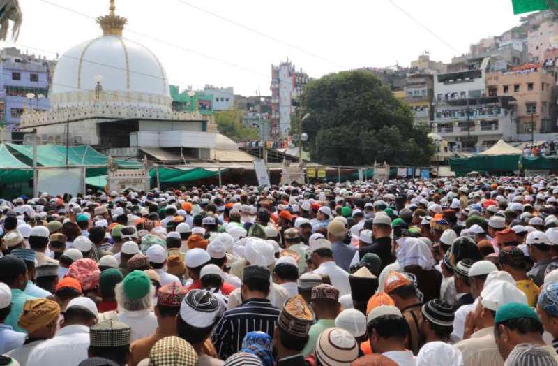 अजमेर में लॉकडाउन के चलते 3000 जायरीन फंसे