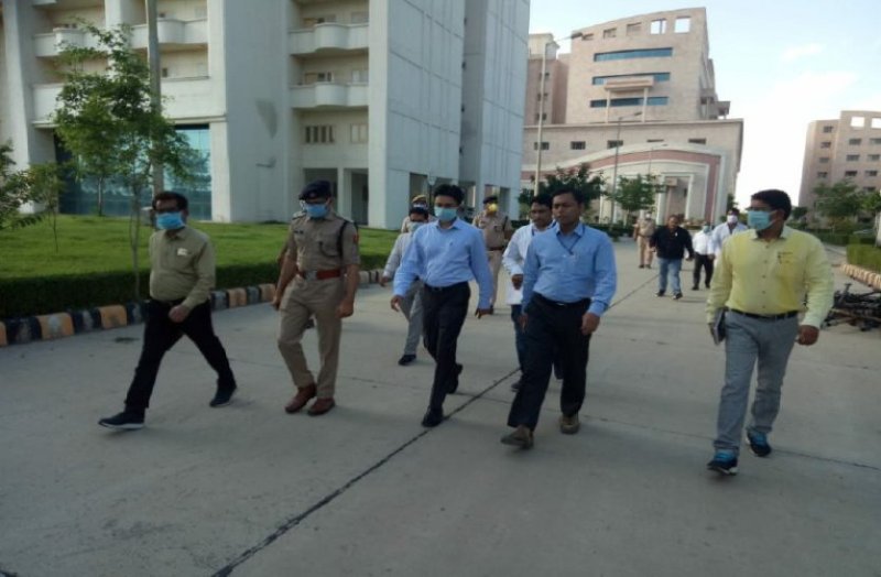 Alwar Collector And SP Inspect ESIC Medical College Alwar