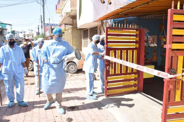 पुलिस ने कोरोना फाइटर टीम के साथ किया मॉक ड्रिल, देखें फोटो में