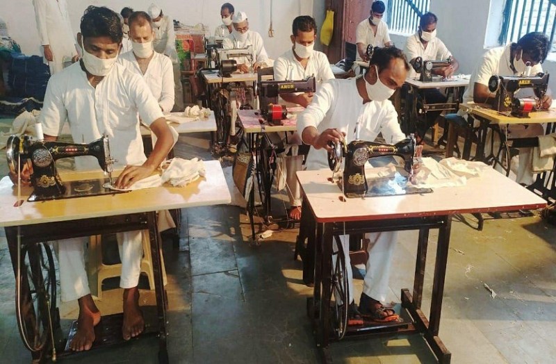 coronavirus: कोटा जेल से कोरोना के खिलाफ जंग, कैदी बना रहे हैं मास्क