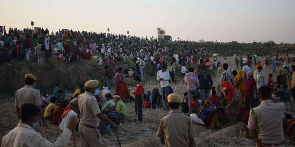  Border seal of Rajasthan, what is the situation of people stranded on the Baratha border ..