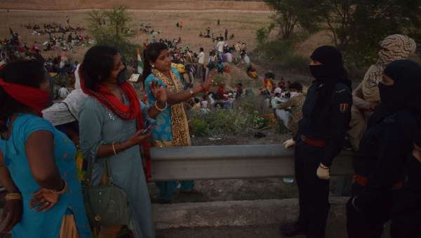  Border seal of Rajasthan, what is the situation of people stranded on the Baratha border ..