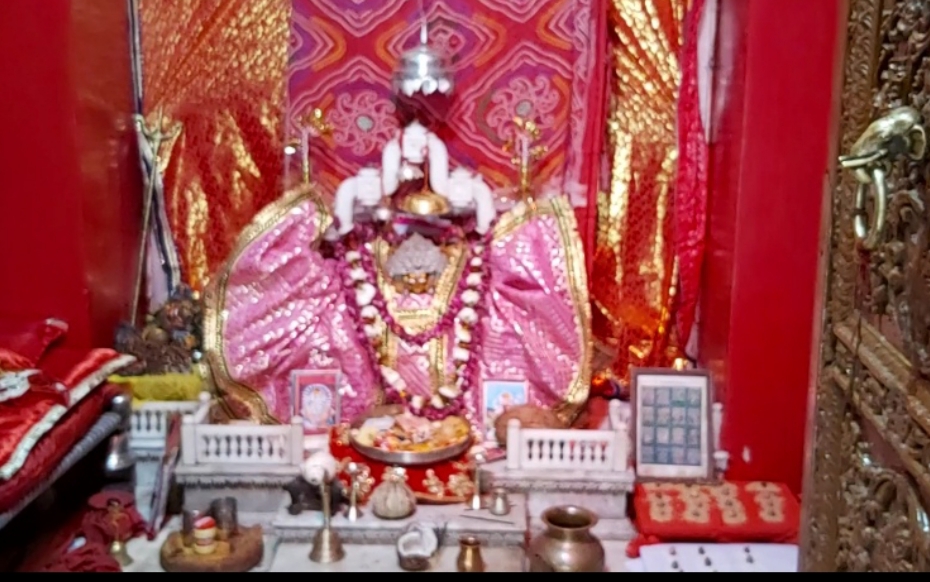 दुर्गा अष्टमी आज : घर-घर होगा देवी माता का शृंगार और विशेष पूजन