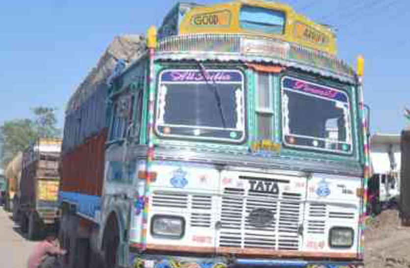 रायपुर : भूपेश सरकार एक और बड़ा फैसला : बस-ट्रक ऑपरेटरों को 331 करोड़ की बकाया टैक्स, ब्याज व पेनाल्टी की माफ