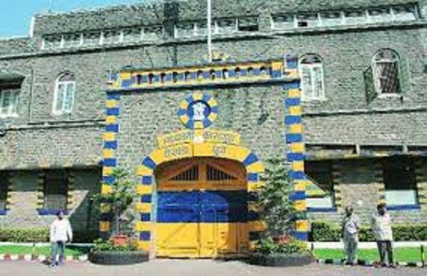 Corona महाराष्ट्र के 37 जेलों में बंद 601 कैदी पैरोल पर रिहा