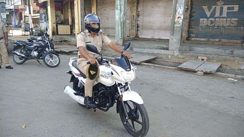लॉकडाउन बाड़मेर : अब गलियों में जमा रहने वालों की नहीं खैर, पुलिस बाइक से करेगी गश्त