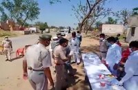 Alwar Police Stop Makraz Jamatis On Rajasthan Haryana Border