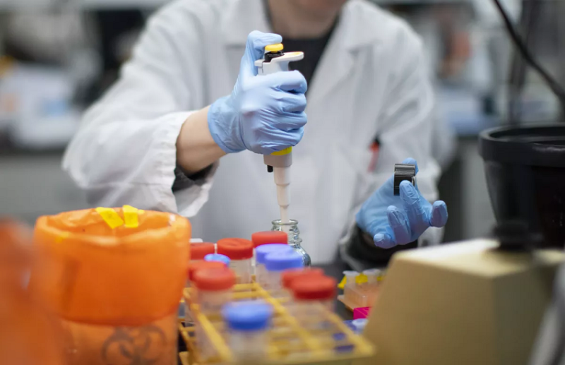 जानें अगले एक महीने में कैसा होगा कोरोना वायरस का प्रकोप, क्या कहते हैं वैज्ञानिक?