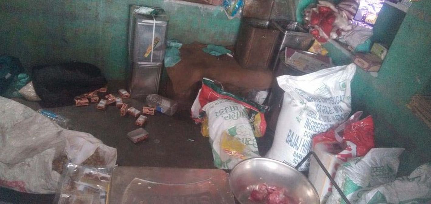 Thieves targeted Kirana shop