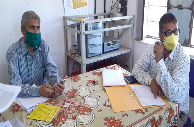 मुख्य ब्लॉक शिक्षा अधिकारी ने लिया जायजा, लॉकडाउन के नियमों का पालन करने के निर्देश