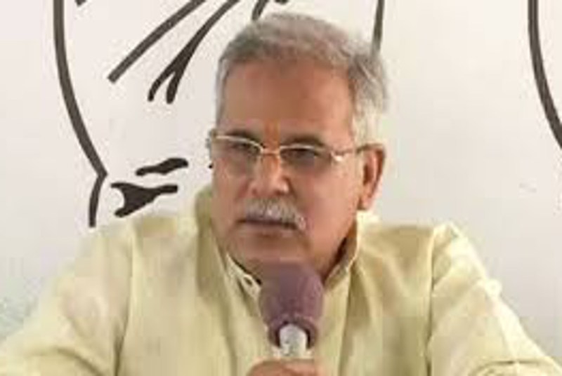 सीएम भूपेश ने सडक़ हादसे में 2 पुलिसकर्मी व व्यवसायी की मौत पर जताया दुख, मृतकों के परिवार को हरसंभव मदद के दिए निर्देश