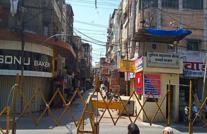 कोरोना वायरस का डर :  दहशत में बंबई बाजार, 2 दिन में 8 की मौत