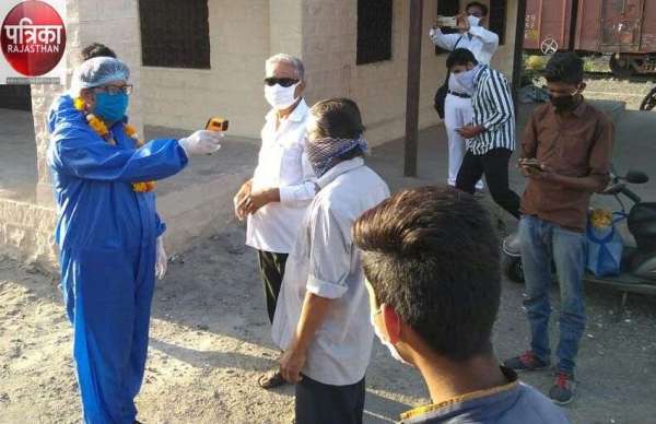 कोरोना आपदा के बीच प्रधानमंत्री गरीब कल्याण अन्न योजना की रेक पहुंची  