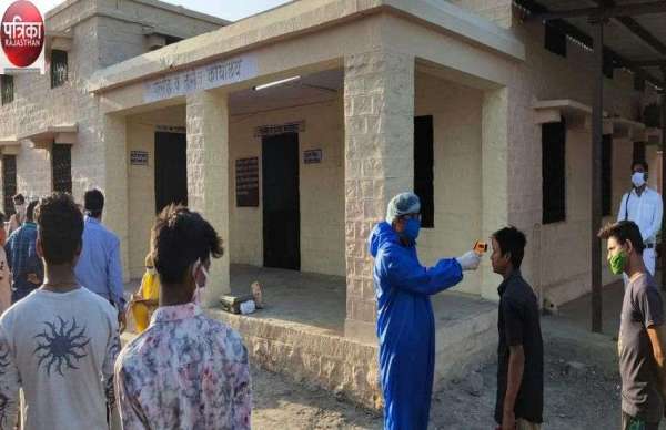 कोरोना आपदा के बीच प्रधानमंत्री गरीब कल्याण अन्न योजना की रेक पहुंची  