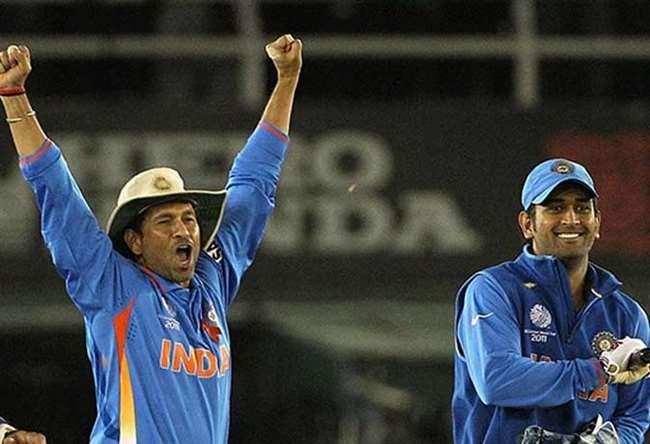 dhoni_and_sachin.jpg