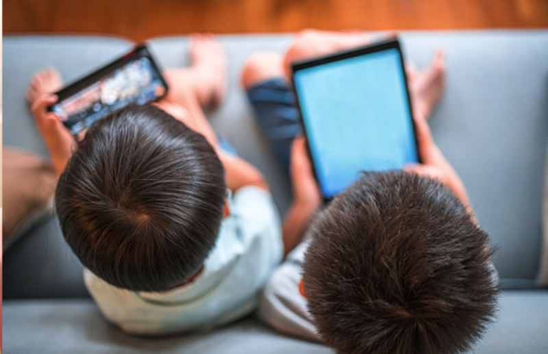 gadgets_and_kids_mental_health.png