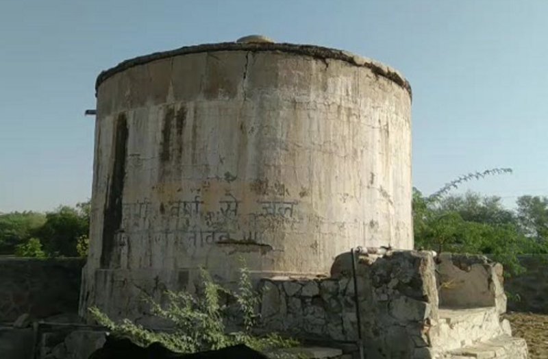 Sir .... Ghee is at home, but where to bring water to wash hands