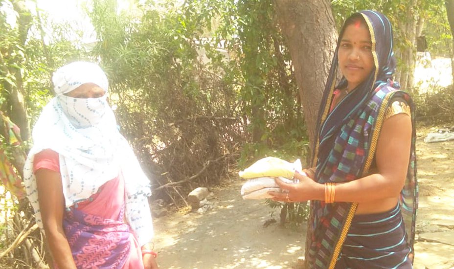 Instruction of Singrauli Collector, Anganwadi worker bring nutritious to house