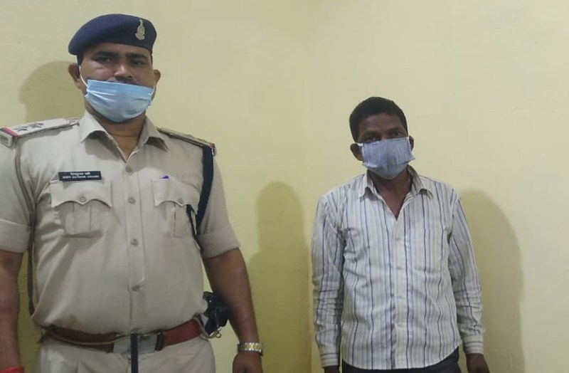 पति-पत्नी ने पहले पी शराब, विवाद होने पर सिल-बट्टा से पत्नी की कर दी हत्या, गिरफ्तार