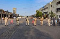 15 जिलों के 46 हॉटस्पॉट को पूरी तरह सील करने के आदेश, प्रशासन करेगा दूध-दवाई की सप्लाई