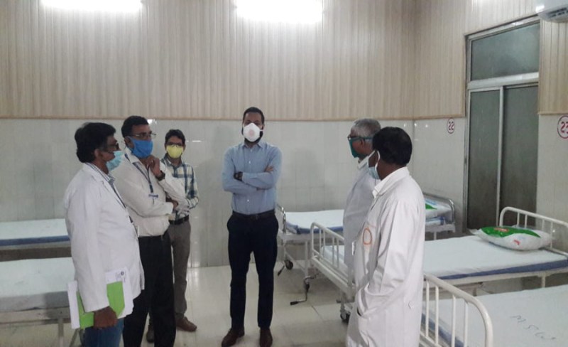 मेडिकल कॉलेज अस्पताल मे कोविड-19 के मरीजों के लिए 100 बेड का वार्ड एवं 20 बेड का आईसीयू तैयार