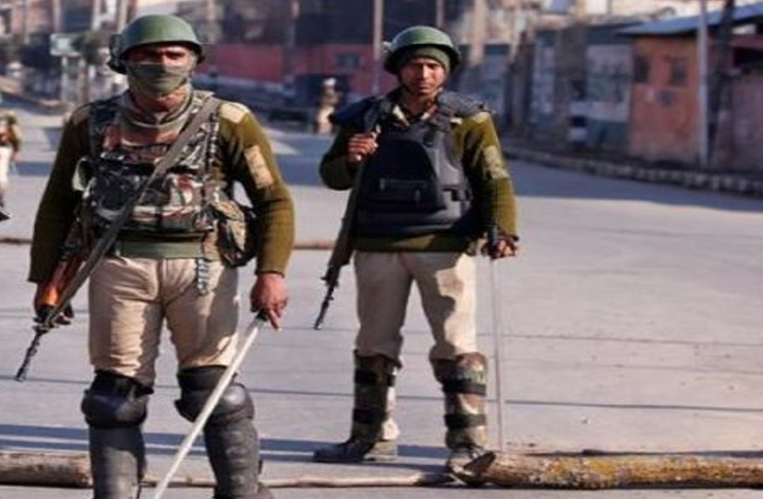 जम्मू-कश्मीर: आतंकियों के निशाने पर सुरक्षाबल, PSO और रिटायर्ड सैनिक की हत्या