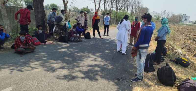 प्रशासन को धता बताकर बारडोली तक पहुंच गए