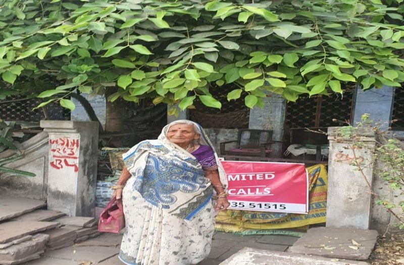 घर में थे पांच लाख रुपए, 91 साल की महिला ने कलेक्टर को कोरोना वायरस से लडऩे दे दिए