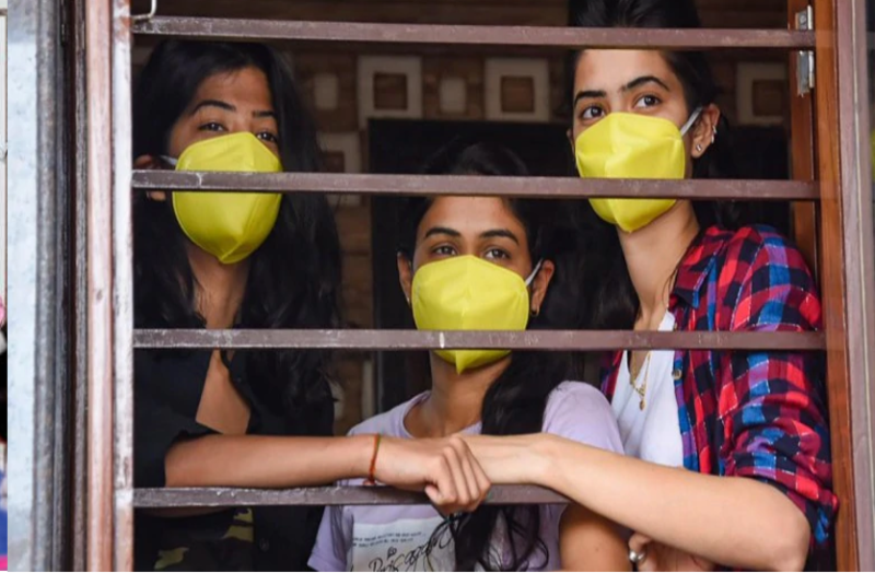 कोरोना वायरस से युवाओं के संक्रमित होने का प्रतिशत उम्रदराज लोगों से अधिक