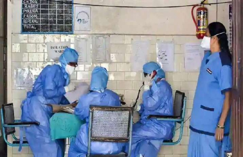 Maha Corona Alert: राज्य में 4666 पॉजिटिव केस, 65 मरीजों को घर भेजा गया...