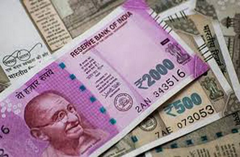 पीएम जनधन खाता : मई में आएंगी दो और किश्तें, ब्याज के साथ मिलेंगे हजार रुपए