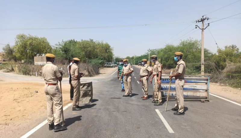 कोरोना की दस्तक ने बढ़ाई चिंता, लोगों के पहरे से नहीं खुला दरवाजा