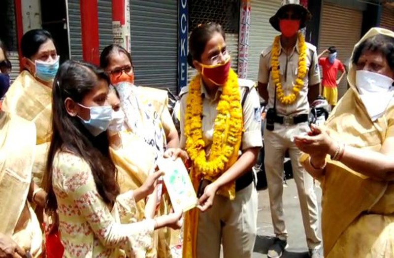 Women honored the police