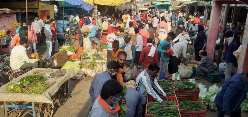 Know why there was chaos in vegetable marketजानिए क्यों मची सब्जी मण्डी में अफरा तफरी