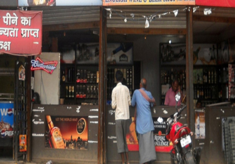 योगी सरकार की नई गाइडलाइन, लखनऊ में इस दिन तक शराब और मांस की बिक्री पर बैन
