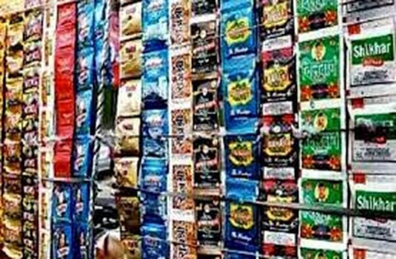 चार से आठ गुना दाम में घर तक पहुंच रहा जर्दा, पान मसाला व बीड़ी के बंडल