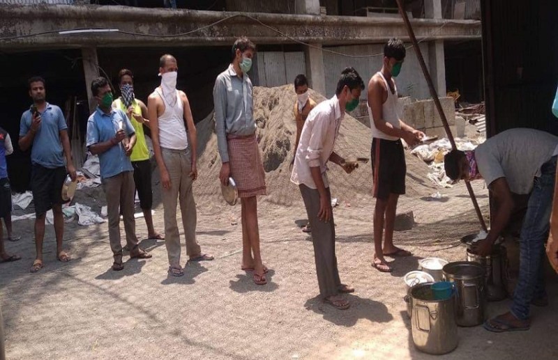 Mumbai Migrant workers : कोरोना नहीं, घर की याद की बुखार सेे तप रहे प्रवासी श्रमिक