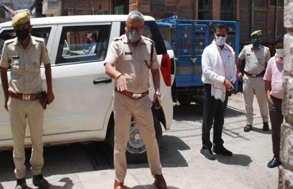 कोरोना संक्रमित महिला पाजिटिव आने के बाद उड़ी प्रशासन की नींद