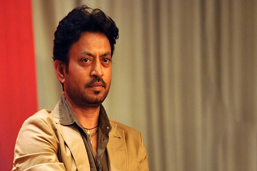 bollywood actor irfan khan passes away