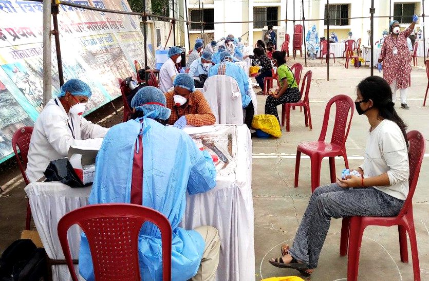 छत्तीसगढ़ में कोरोना का नया हॉटस्पॉट सूरजपुर, 24 घंटे में 10 नए संक्रमित केस, इधर कोटा से लौटे सरगुजा के 456 स्टूडेंट्स की रिपोर्ट निगेटिव