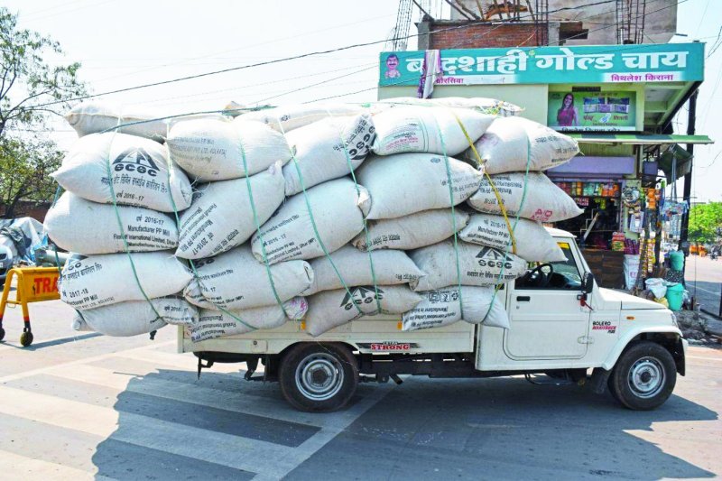 बाजार क्षेत्र में मालवाहनों के आवागमन की पाबंदी हटी, सुबह 7 बजे से 2 बजे तक खुलेंगे व्यावसायिक प्रतिष्ठान