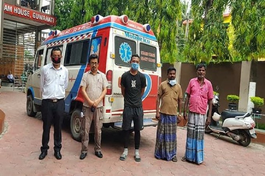 Heroes: Chennai ambulance drivers travel over 3,000 km to Mizoram