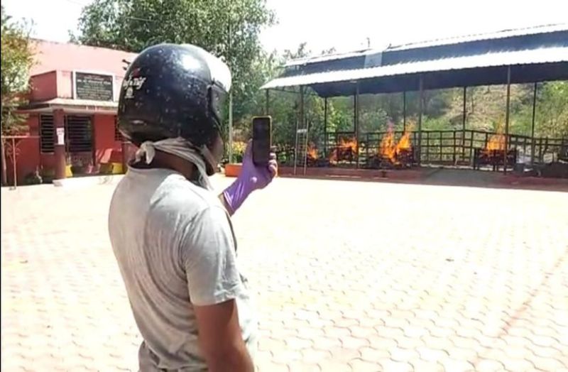 VIDEO कोरोना या शराब, मौत के बाद जांच में जुटा प्रशासन