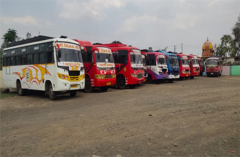 The wheels of buses stopped for one and a half months, economic crisis deepens on employees
